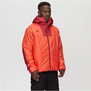 NWOT Nike ACG Primaloft Hood Jacket Packable Insulated Winter Size Small